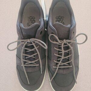 Lowa Men's Size 8.5, San Diego GTX Surround Lo Casual Shoes Gray NWT